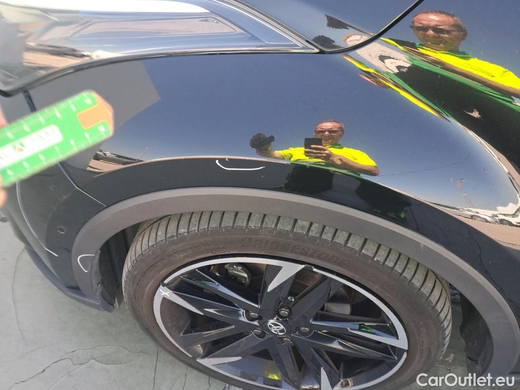  Toyota  C-HR TOYOTA  / 2019 / 5P / todoterreno 2.0 180H GR Sport Black Edition #32