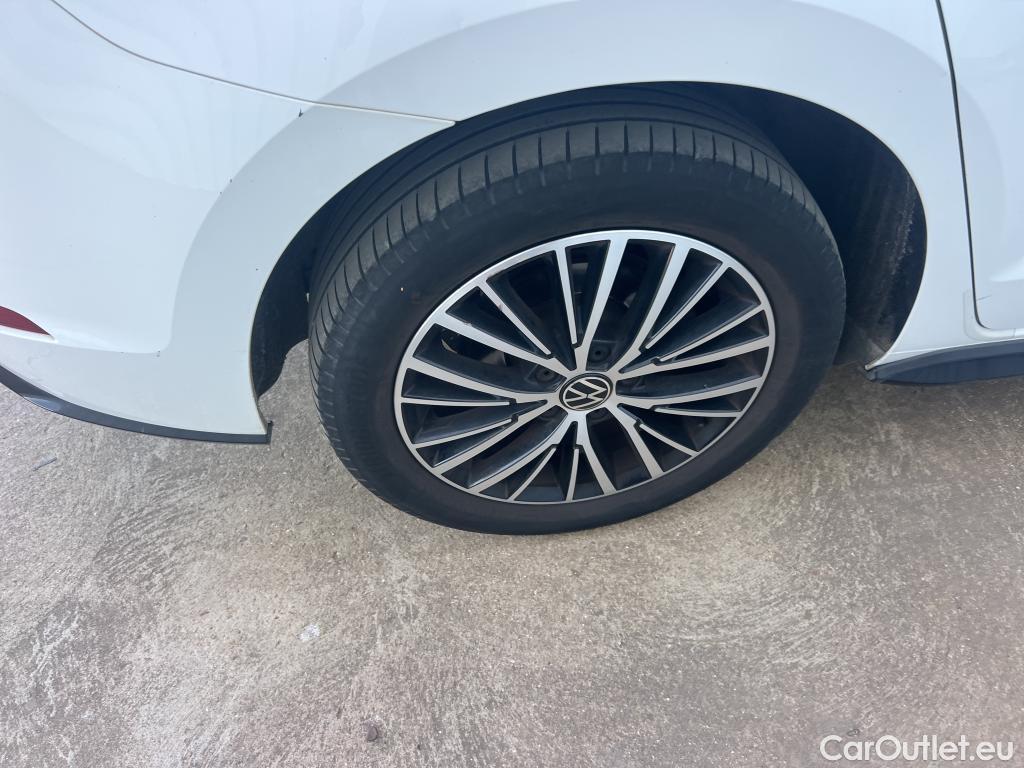  Volkswagen  Touran VOLKSWAGEN  / 2015 / 5P / monovolumen compacto Sport 2.0 TDI 110kW (150CV) DSG #7