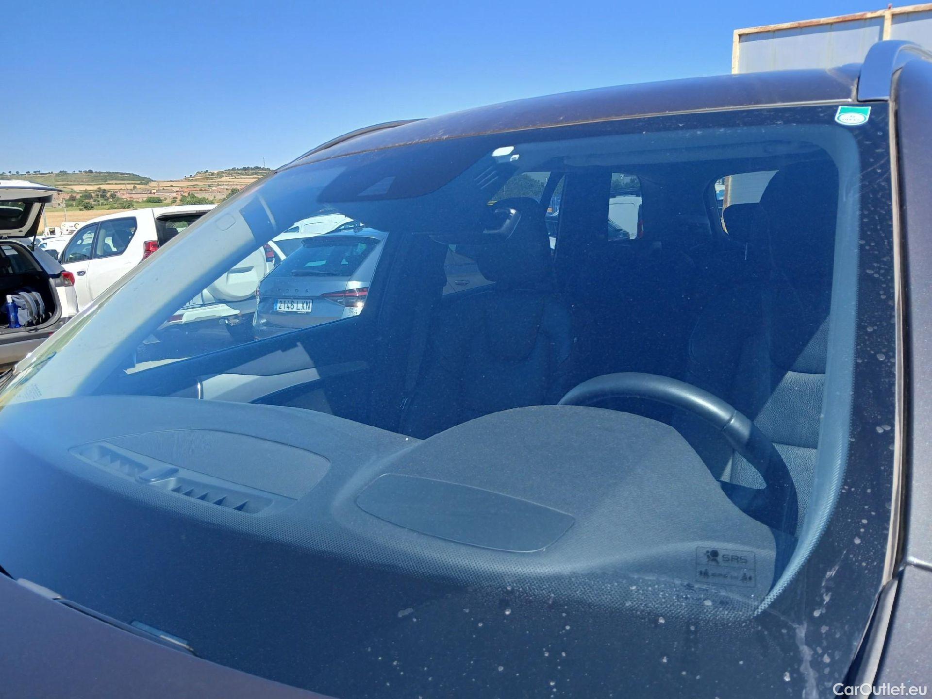  Volvo  XC90 VOLVO  / 2019 / 5P / todoterreno 2.0 B5 D AWD Momentum Pro Auto #7