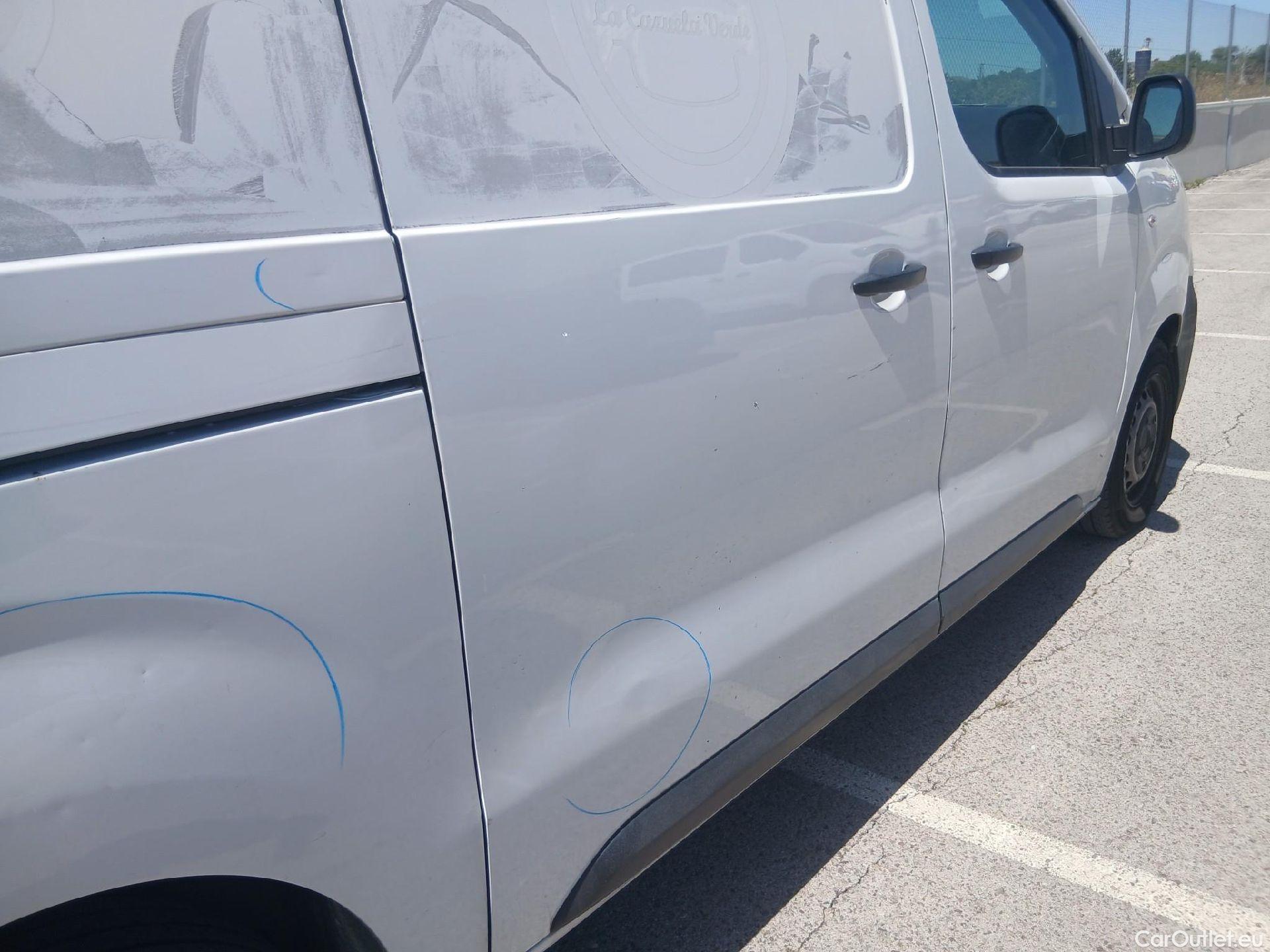  Citroen  Jumpy CITROEN  / 2016 / 4P / furgón Talla M BlueHDi 100 S&S 6v Control #25