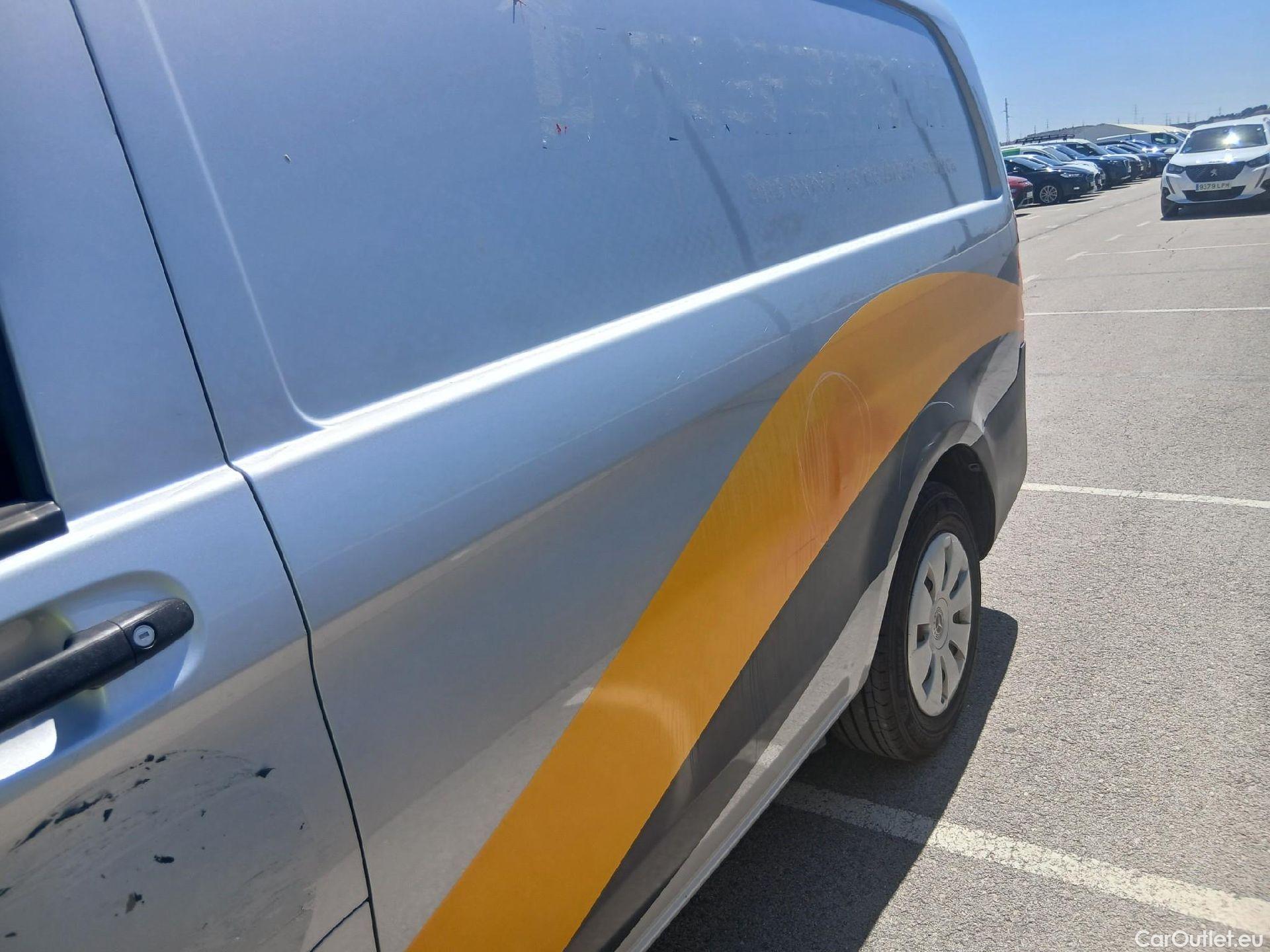  Mercedes  Vito MERCEDES-BENZ  111 CDI Larga 114 CV  #10