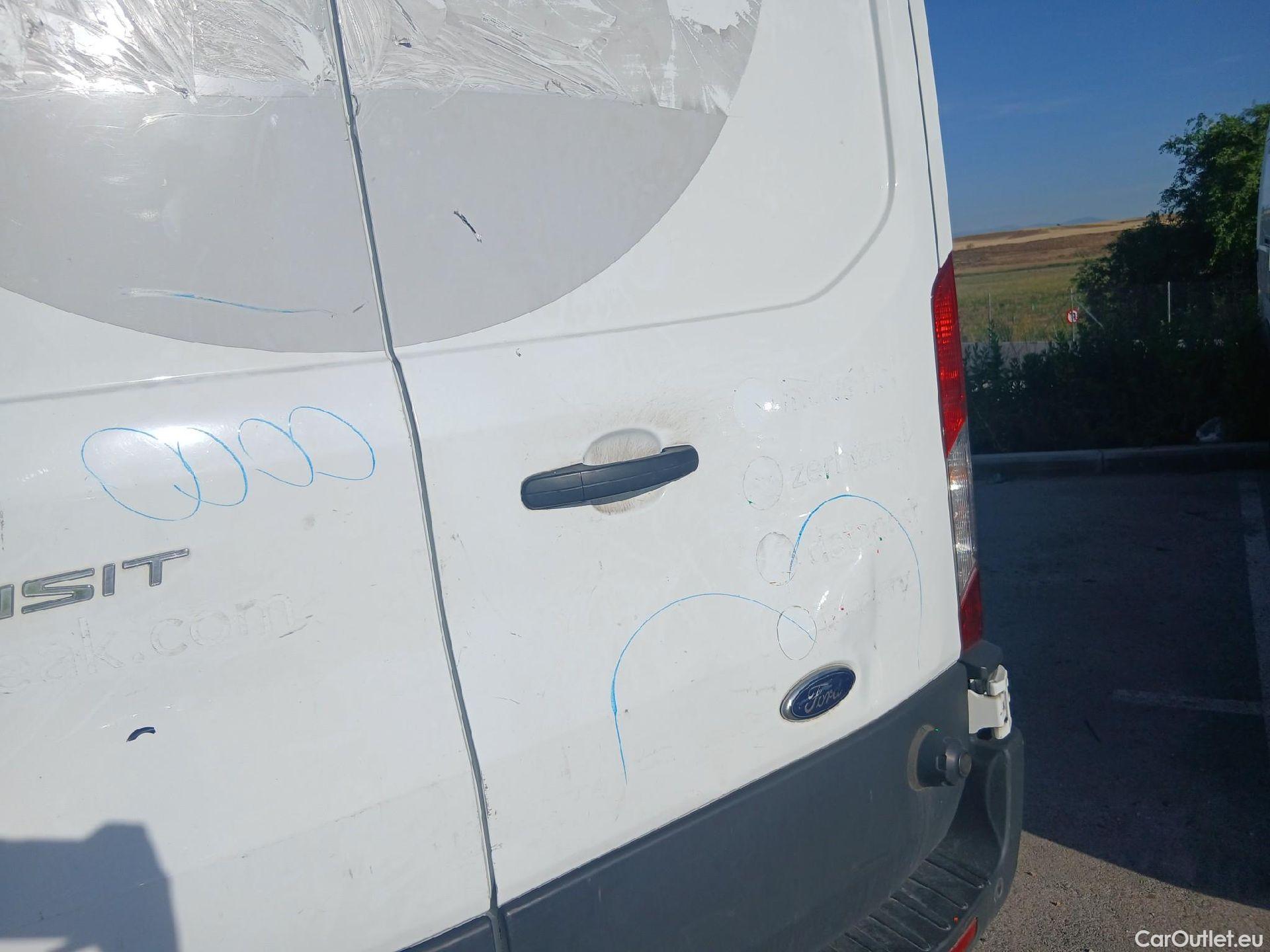  Ford  Transit FORD  VU 4p 6G furgón 350 96kW L3H2 Van Trend Delantera #17