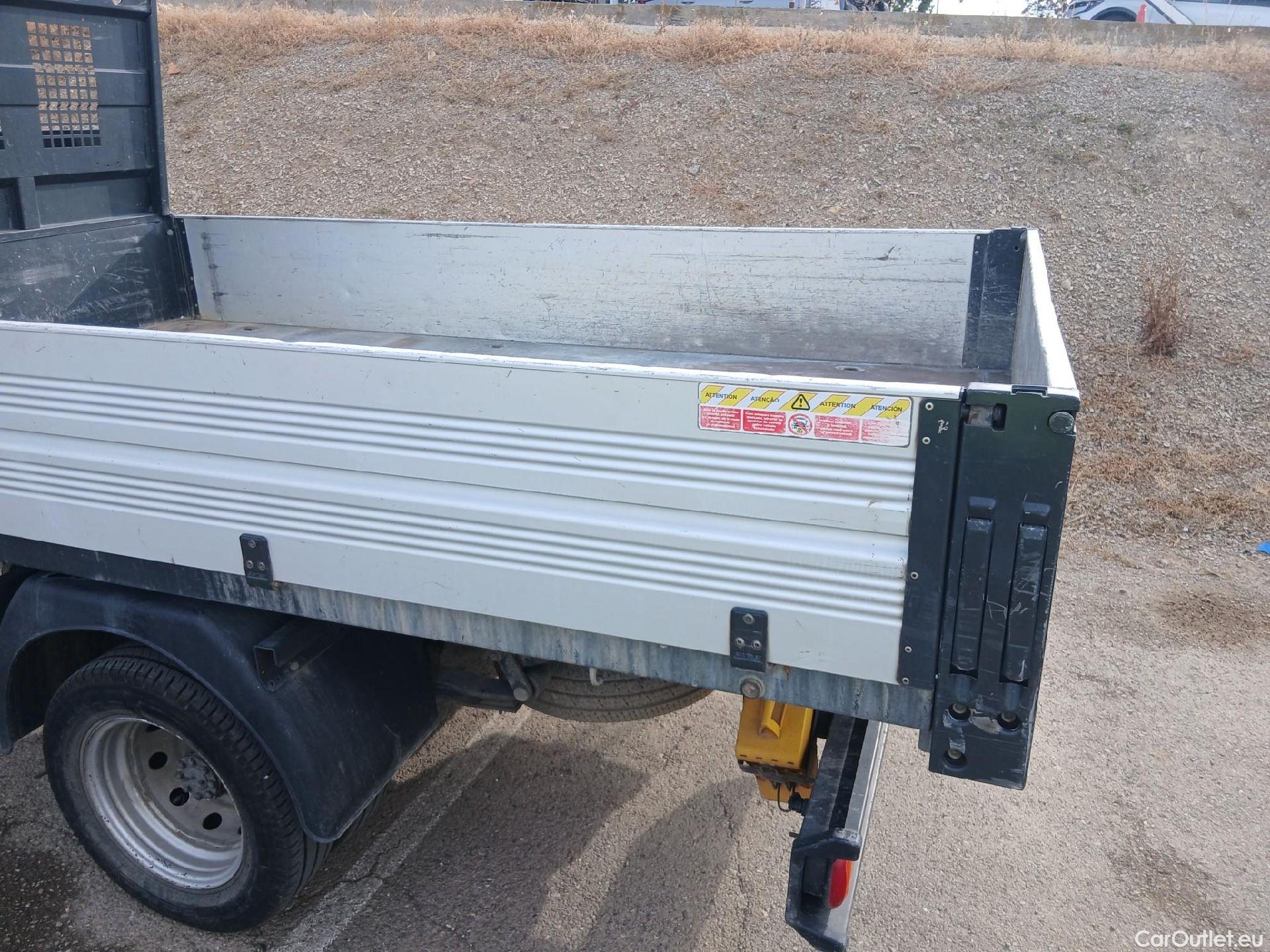  Nissan  Cabstar NISSAN  VU 2p 3G pickup 35.14/2 Básico Caja Volquete Alum Media #14