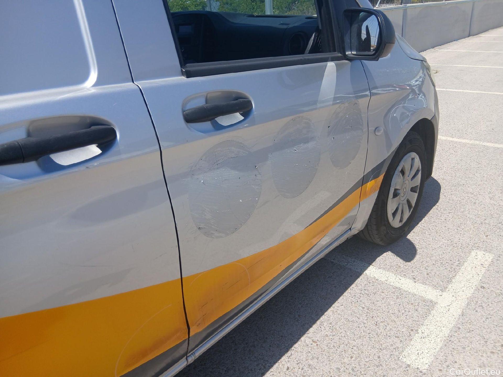  Mercedes  Vito MERCEDES-BENZ  111 CDI Larga 114 CV  #23