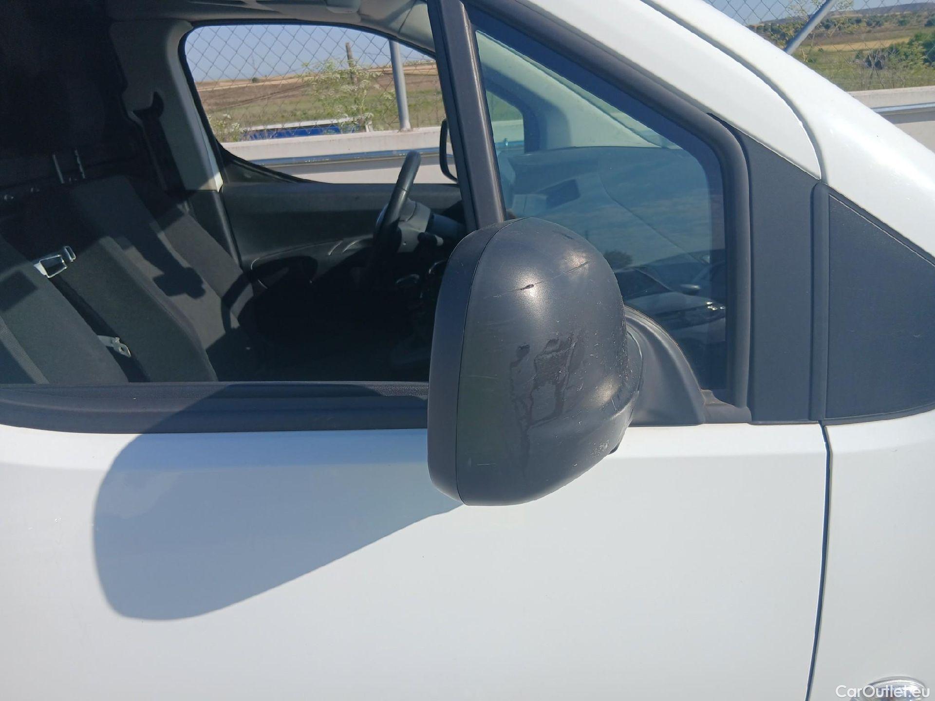  Citroen  Berlingo CITROEN  / 3P / Talla M BlueHDi 100 CV CONTROL #14