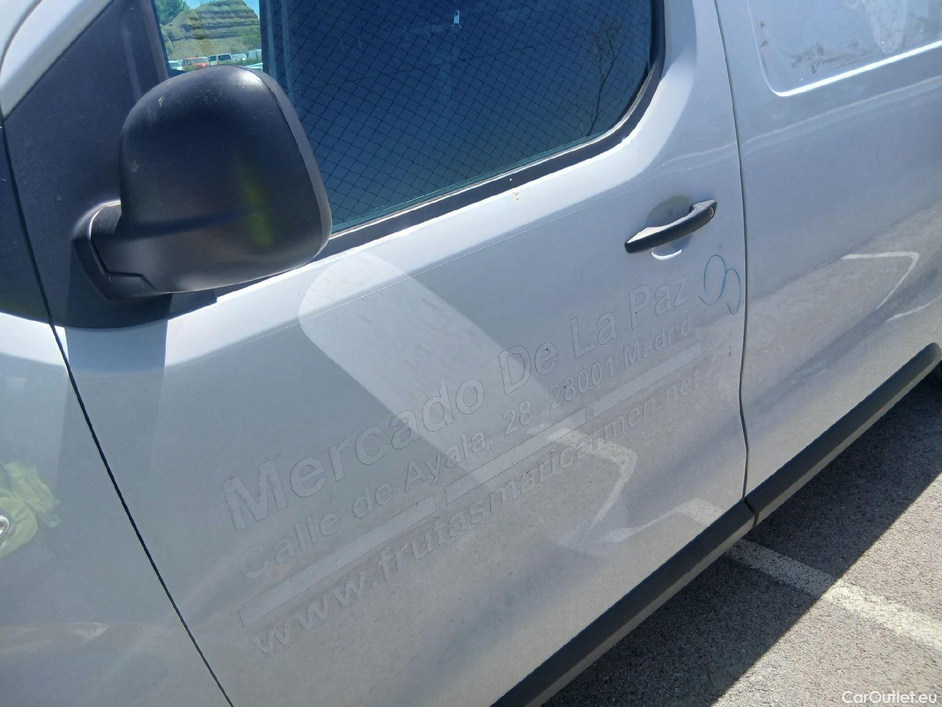  Citroen  Jumpy CITROEN  / 2016 / 4P / furgón Talla M BlueHDi 100 S&S 6v Control #18