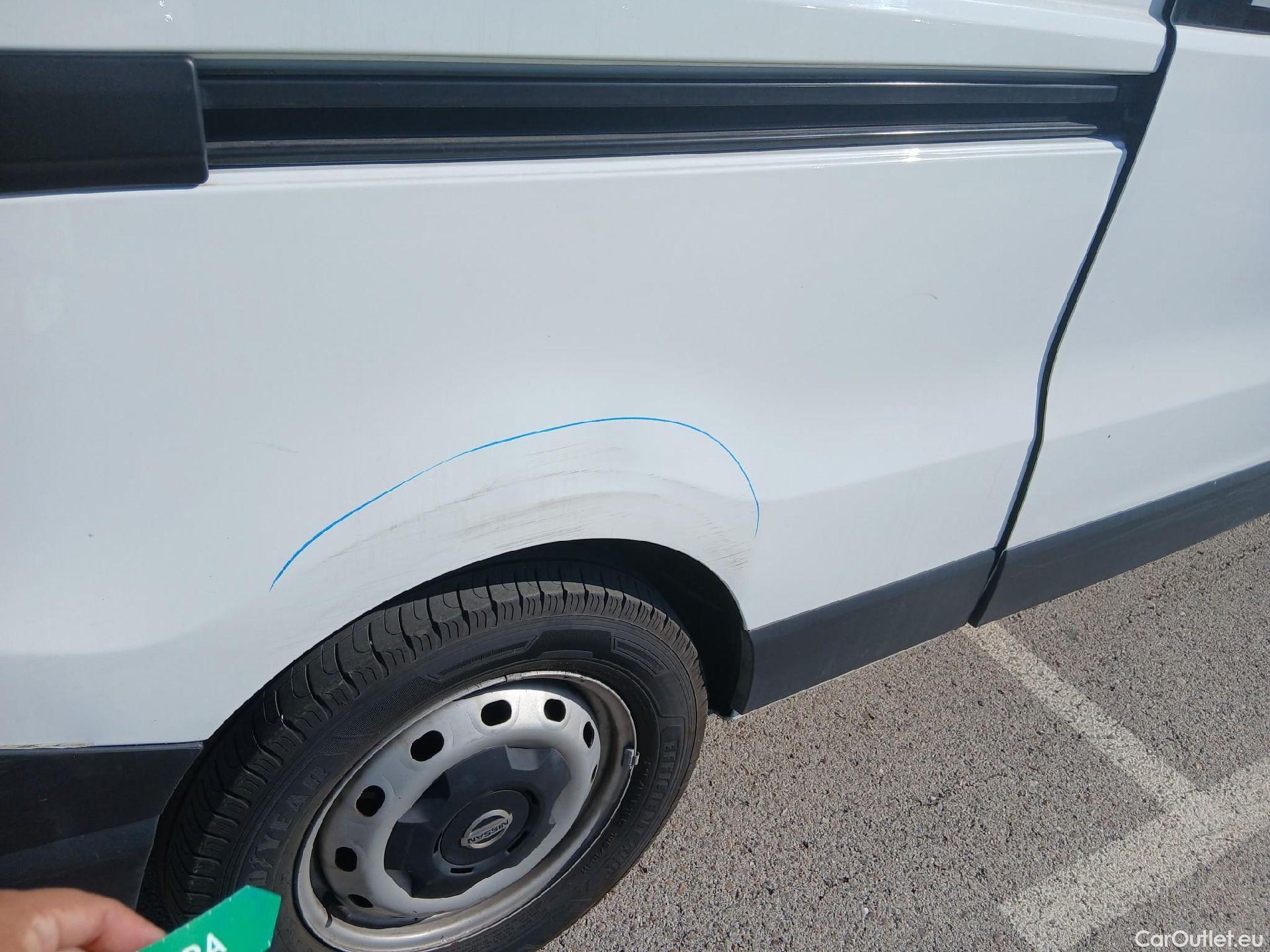  Nissan  NV300 NISSAN  / 2016 / 4P / combi Mixta 6 2.0dCi 88kW L2H1 1,2T Optima #41