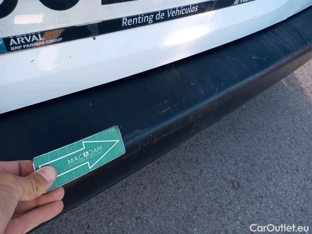  Citroen  Berlingo CITROEN  / 2018 / 3P / furgón derivado de turismo Talla M BlueHDi 100 CONTROL (AC2) #19