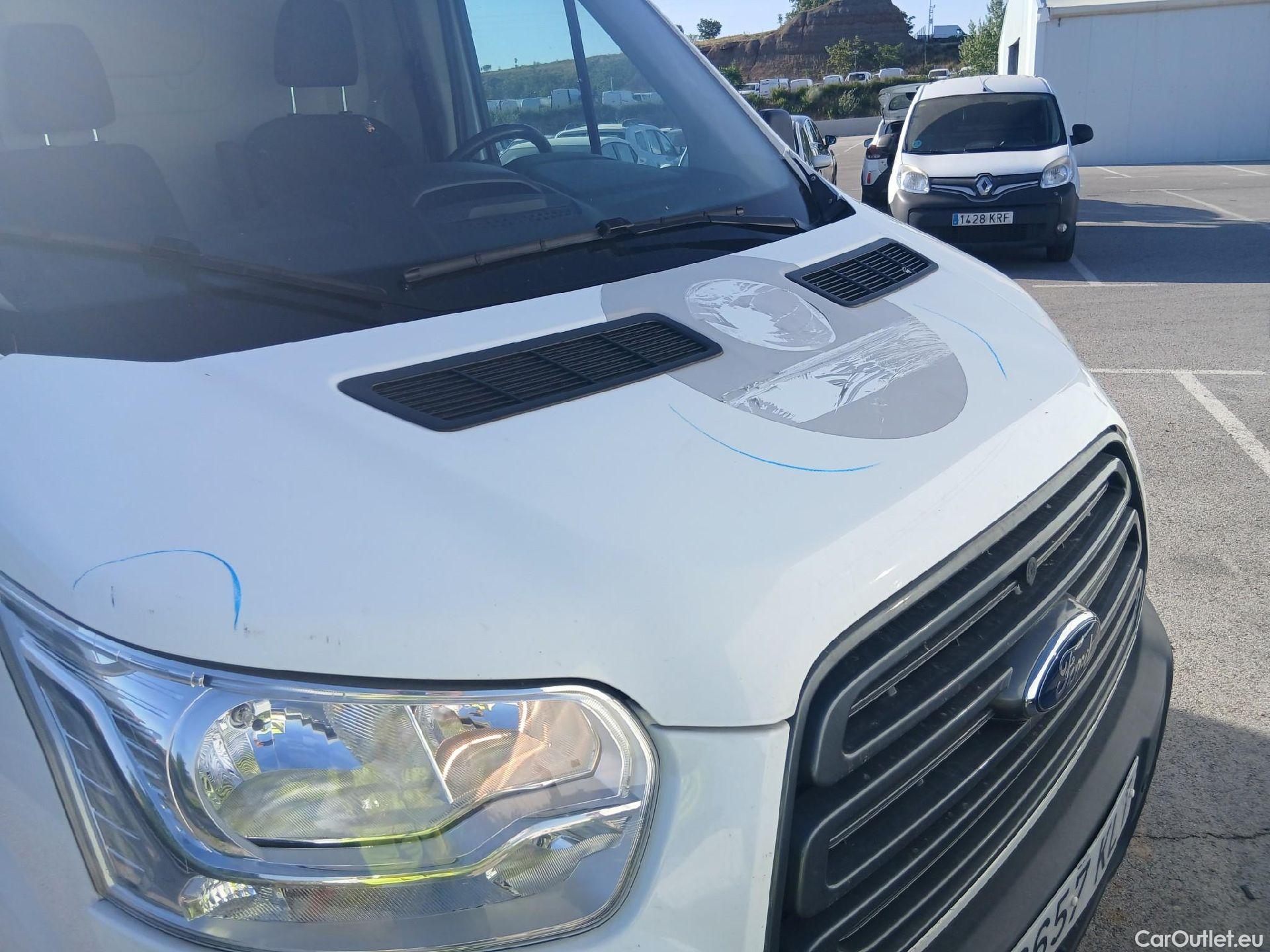  Ford  Transit FORD  VU 4p 6G furgón 350 96kW L3H2 Van Trend Delantera #5