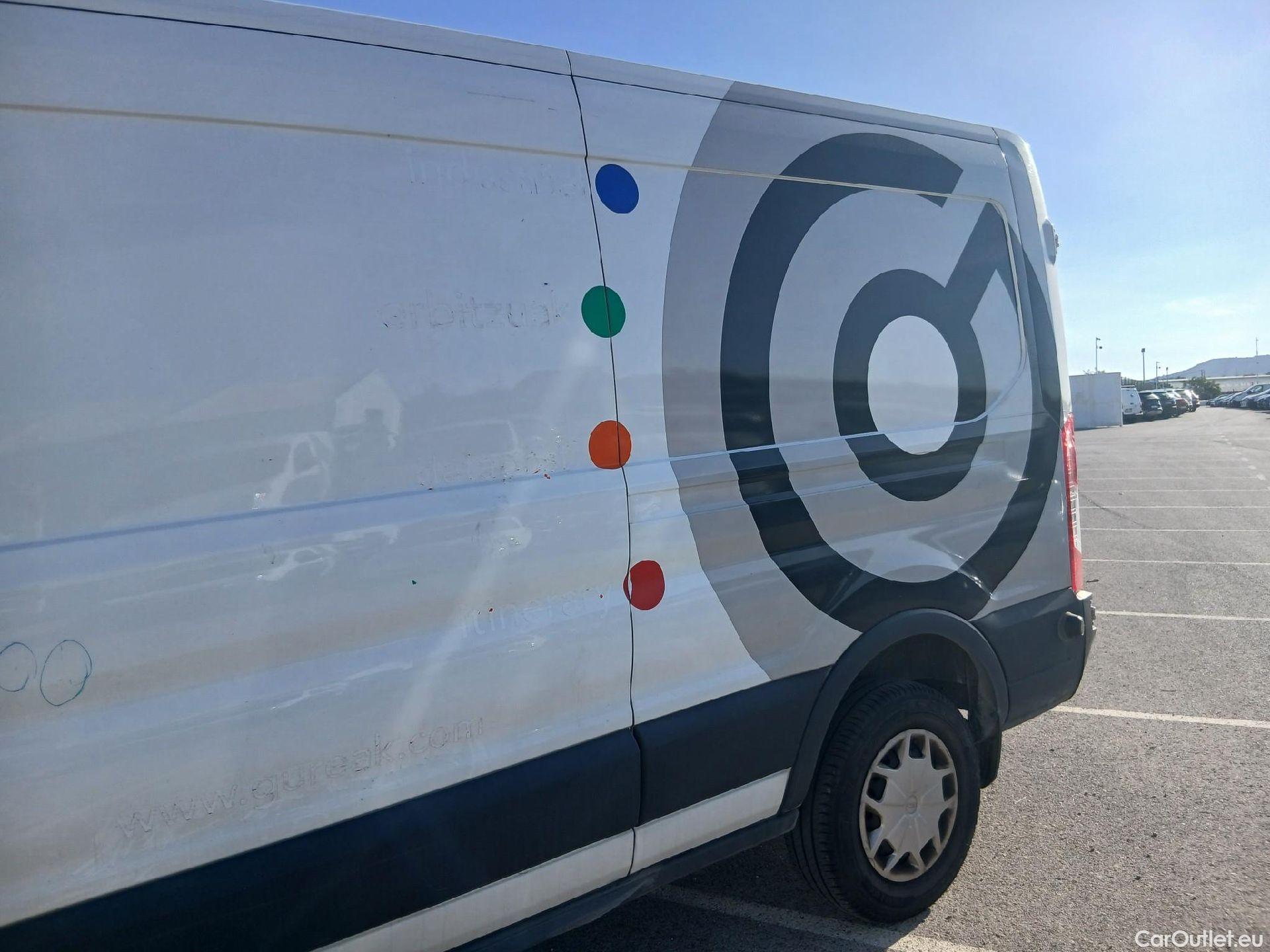  Ford  Transit FORD  VU 4p 6G furgón 350 96kW L3H2 Van Trend Delantera #1