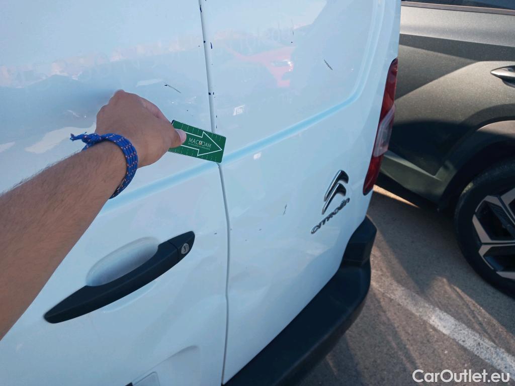  Citroen  Berlingo CITROEN  / 2018 / 3P / furgón derivado de turismo Talla M BlueHDi 100 CONTROL (AC2) #12