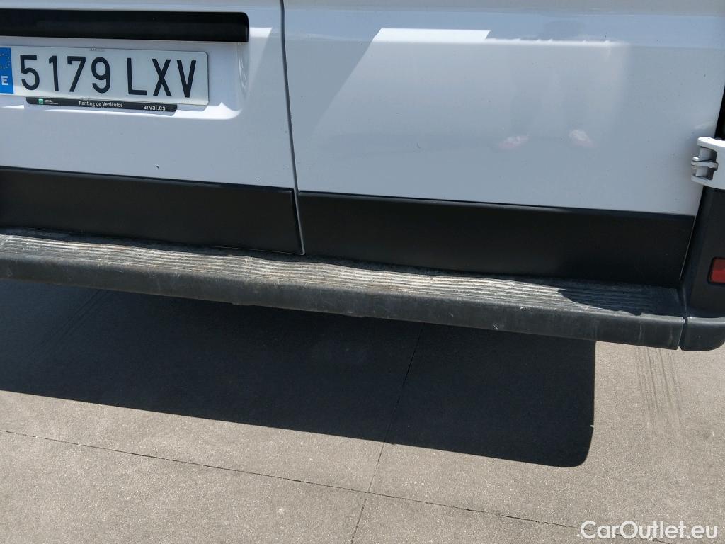  Citroen  Jumper CITROEN  / 2014 / 4P / furgón BlueHDi 103KW (140CV) Furgón 35L3H2 #33