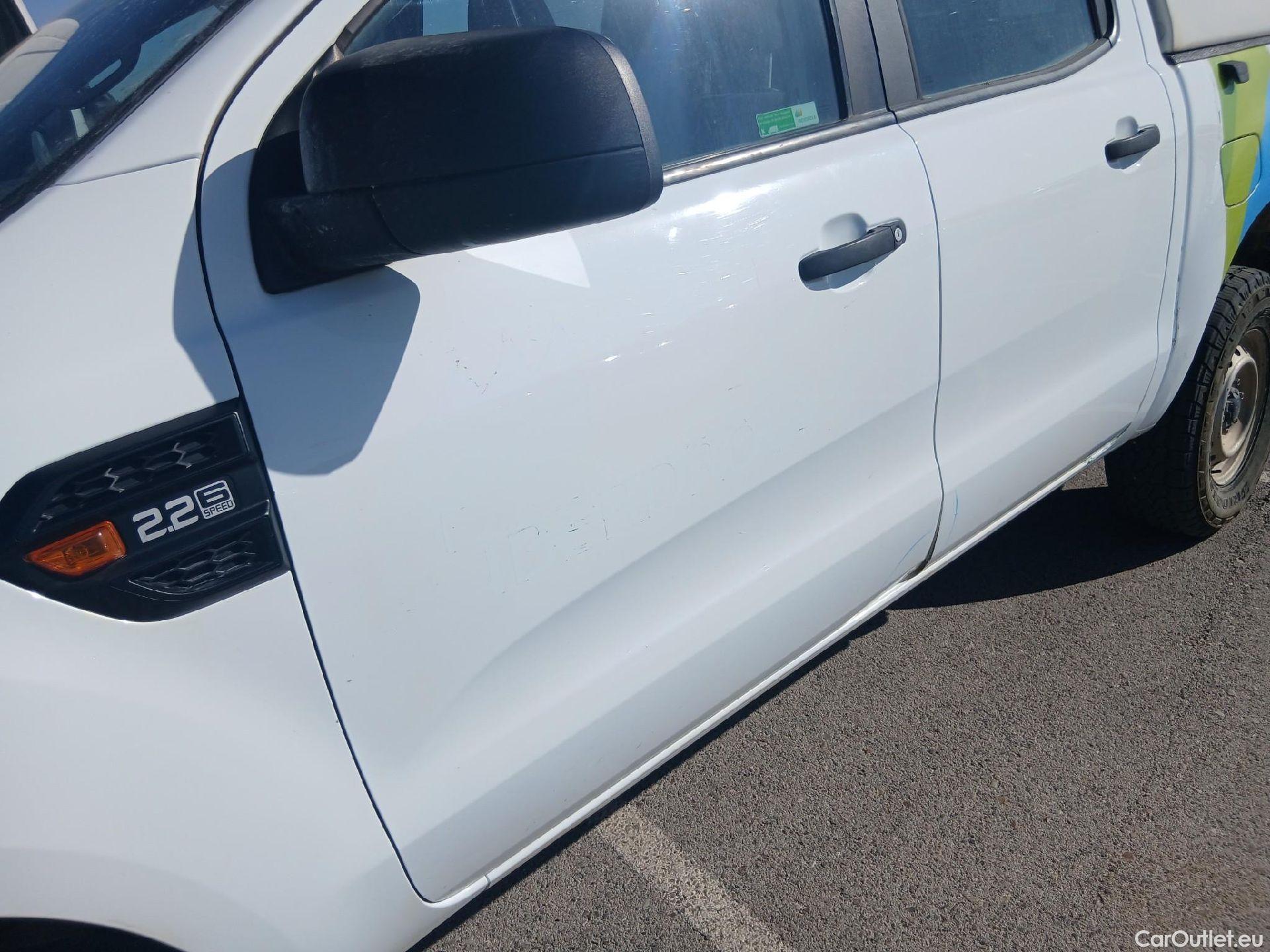  Ford  Ranger FORD  VU 4p 6G pickup 2.2 TDCi 118kW 4x4 Doble Cab. XL S/S #6