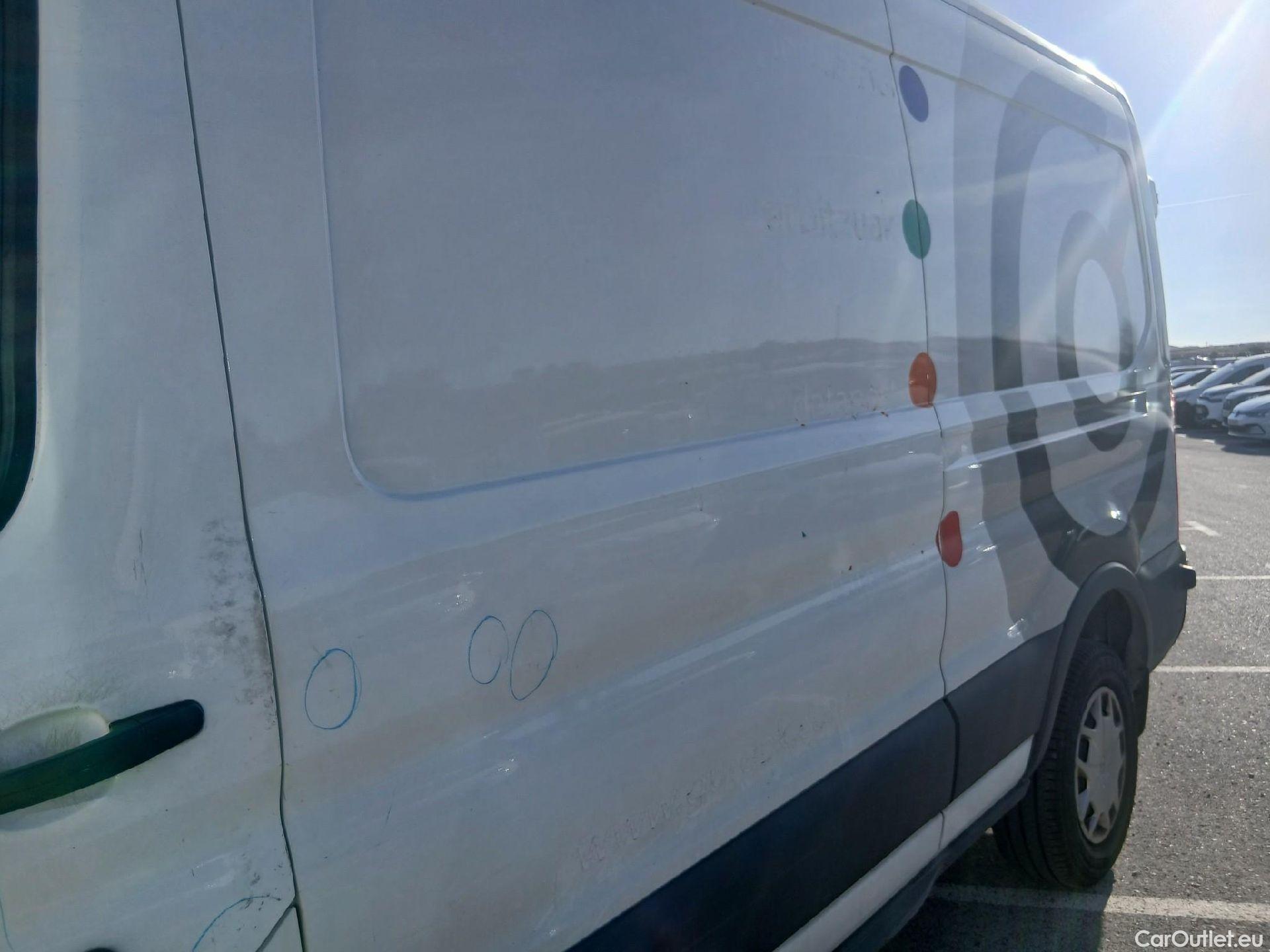  Ford  Transit FORD  VU 4p 6G furgón 350 96kW L3H2 Van Trend Delantera #8