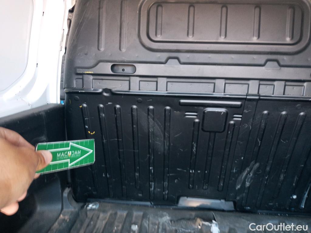  Citroen  Berlingo CITROEN  / 2018 / 3P / furgón derivado de turismo Talla M BlueHDi 100 CONTROL (AC2) #15