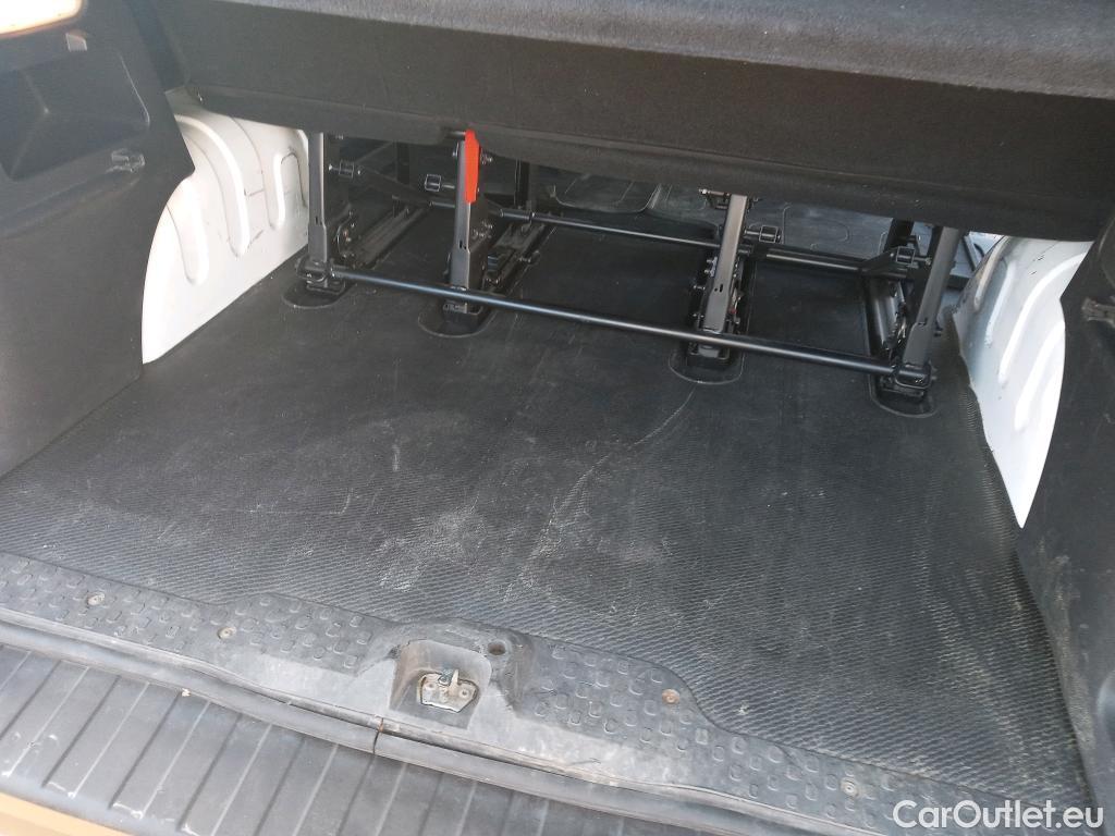 Renault  Trafic RENAULT  / 2019 / 5P / monovolumen Passenger Energy Blue dCi 88 kW (120 CV) (MN) #14