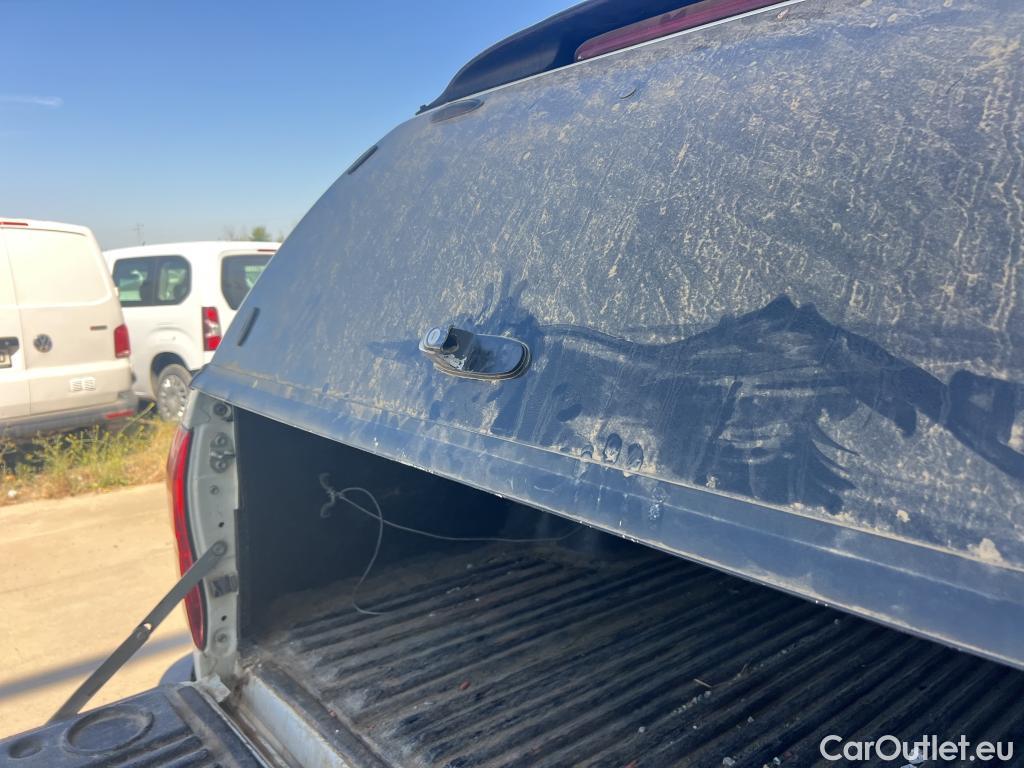  Toyota  Hilux TOYOTA  / 2020 / 4P / pickup 2.8 D-4D 150kW (204CV) Cabina Doble VX #3
