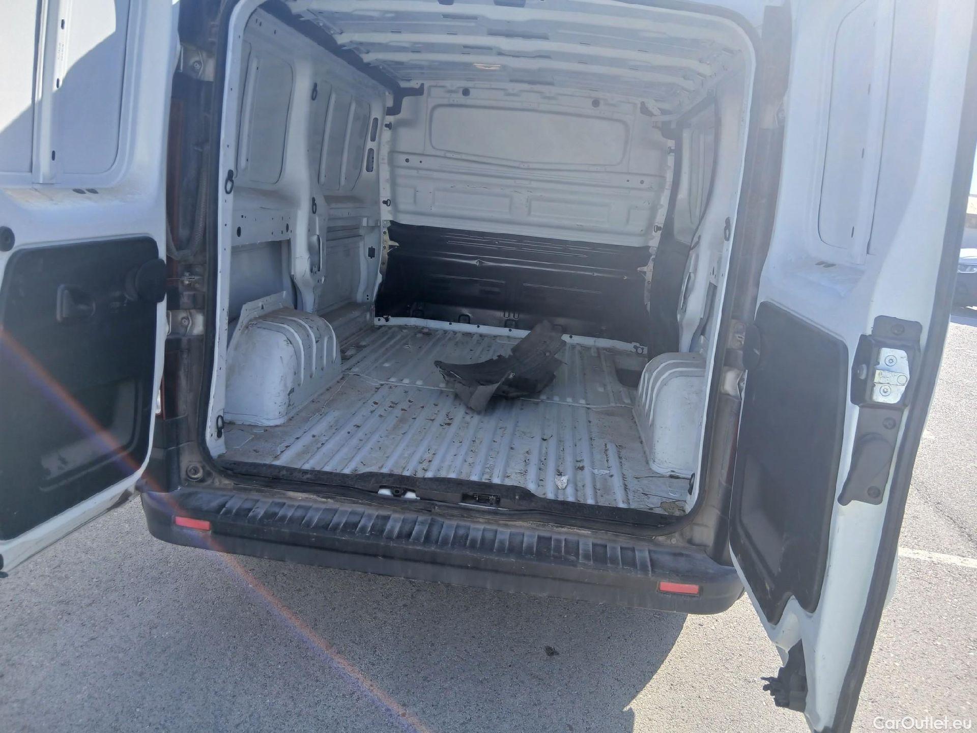  Renault  Trafic RENAULT  / 2014 / 4P / furgón Furgón 27 L1H1 Energy dCi 92kW TT #1