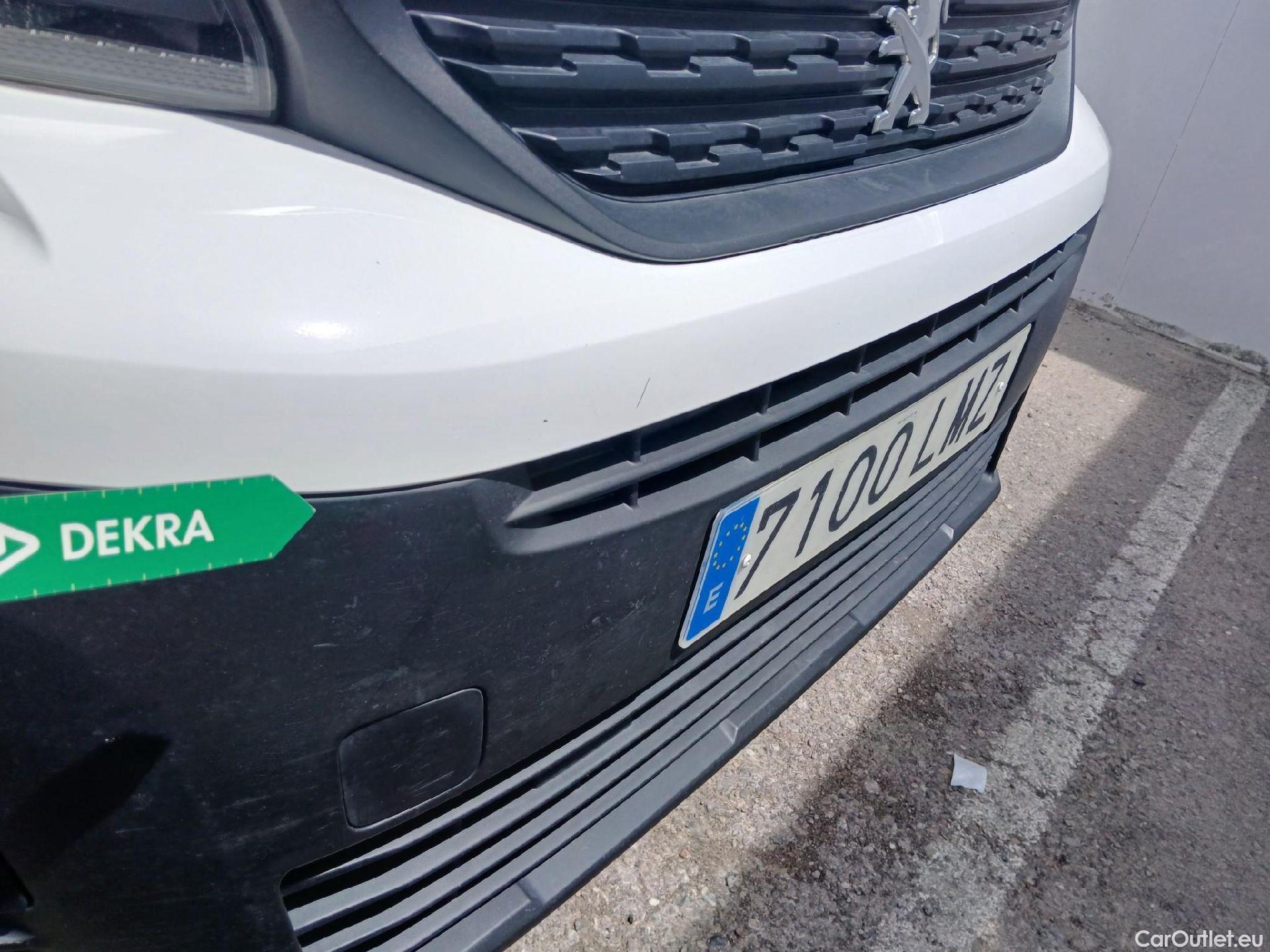  Peugeot  Partner PEUGEOT  / 2018 / 3P / furgón derivado de turismo Pro Standard 600kg BlueHDi 73kW (AC) #32