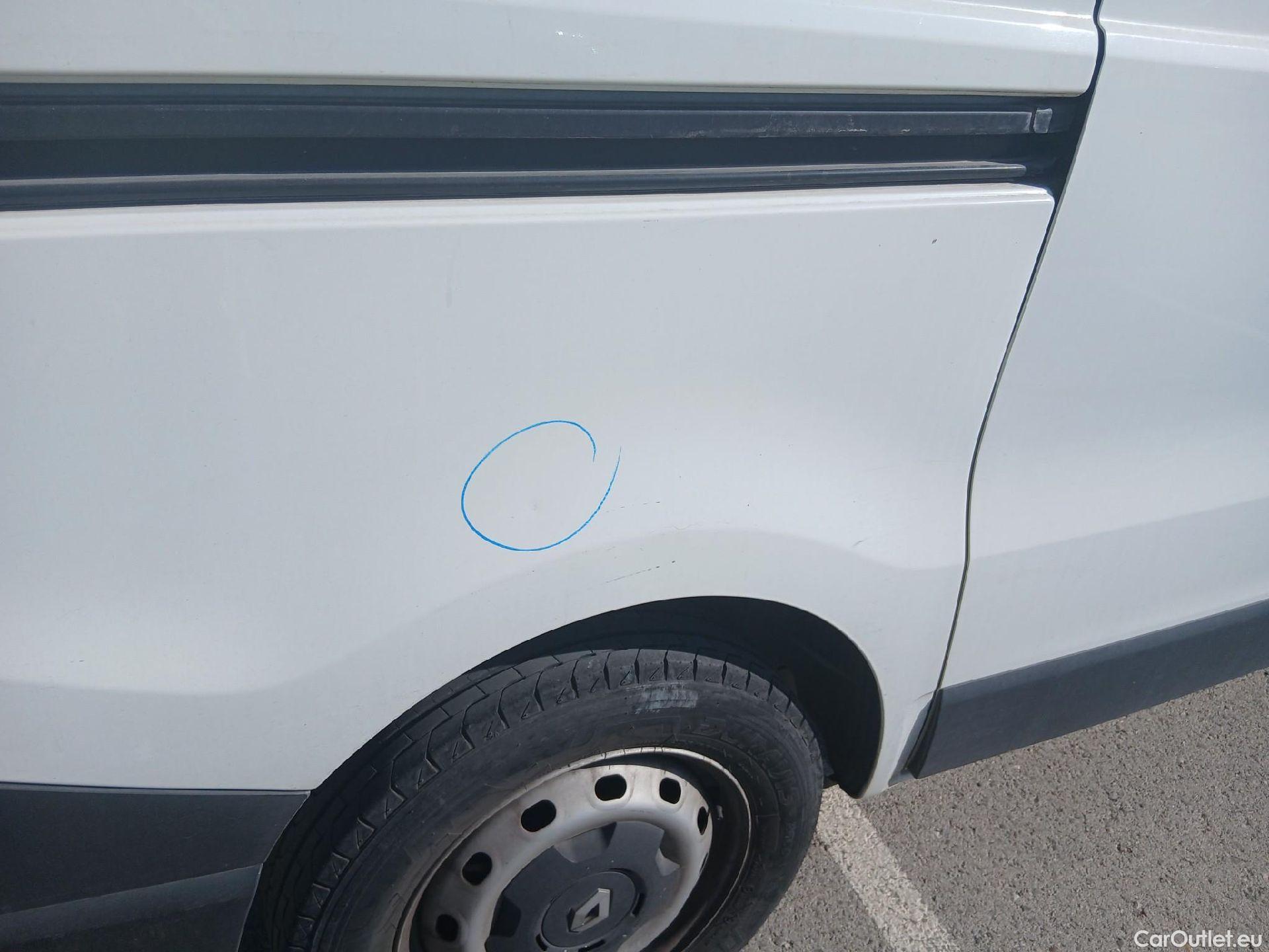  Renault  Trafic RENAULT  / 2014 / 4P / furgón Furgón 27 L1H1 Energy dCi 92kW TT #30