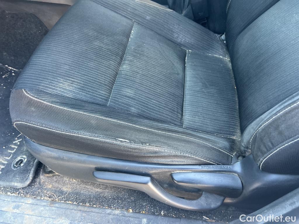  Toyota  Hilux TOYOTA  / 2020 / 4P / pickup 2.8 D-4D 150kW (204CV) Cabina Doble VX #16