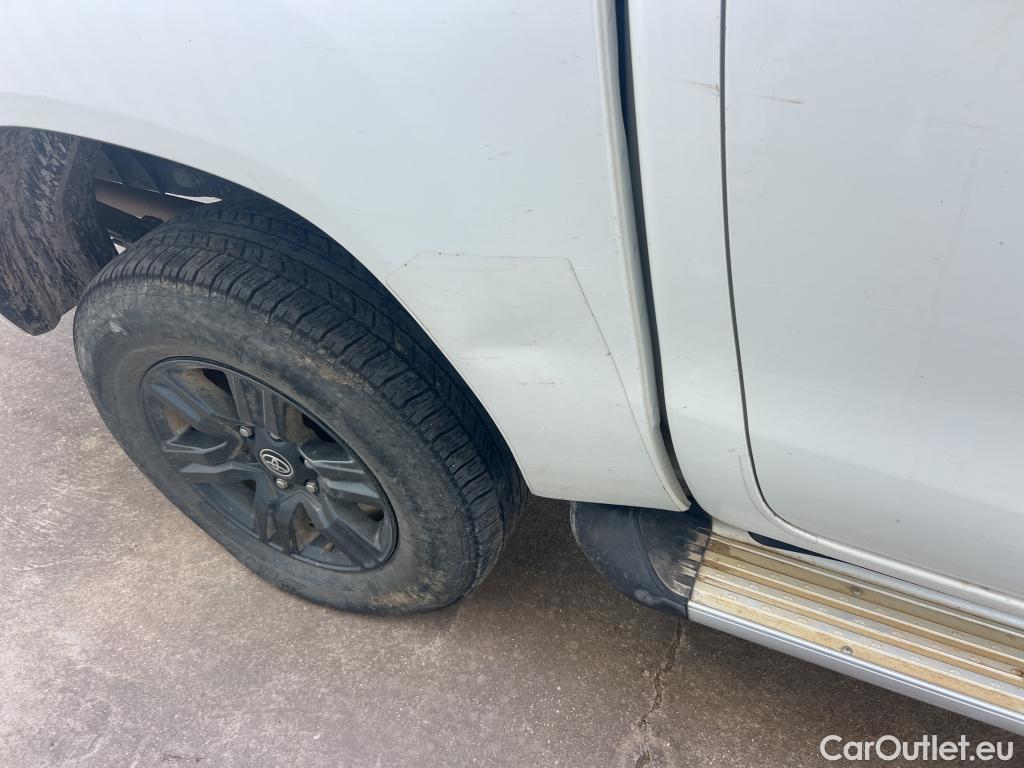  Toyota  Hilux TOYOTA  / 2020 / 4P / pickup 2.8 D-4D 150kW (204CV) Cabina Doble VX #7
