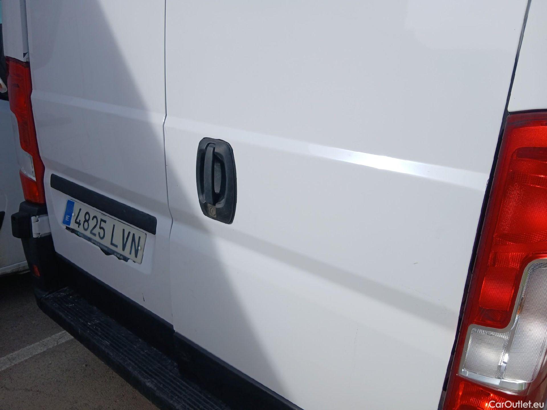  Peugeot  Boxer PEUGEOT  / 2014 / 4P / furgón 335 L2 H2 BHDI 103kW (140CV) S&S 6 V. M #28