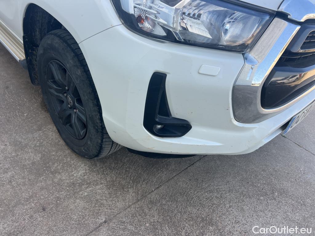  Toyota  Hilux TOYOTA  / 2020 / 4P / pickup 2.8 D-4D 150kW (204CV) Cabina Doble VX #30