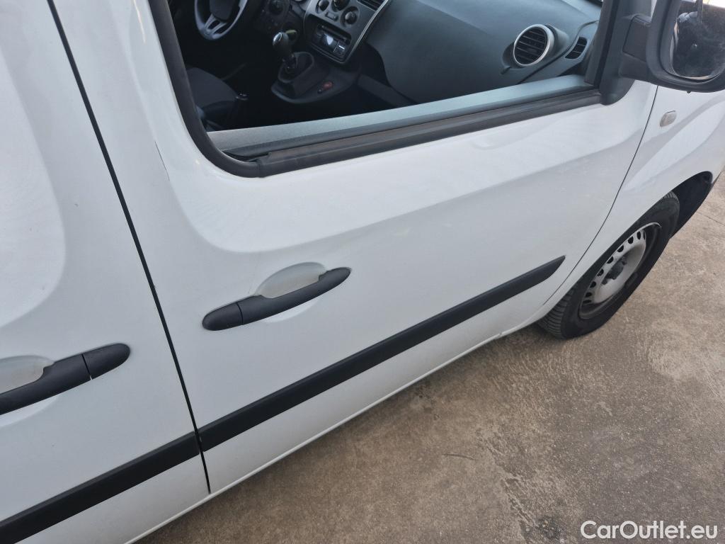  Renault  Kangoo RENAULT  Furgón/2013/3P/furgón derivado de turismo Profesional Blue dCi 70kW (95CV) #27