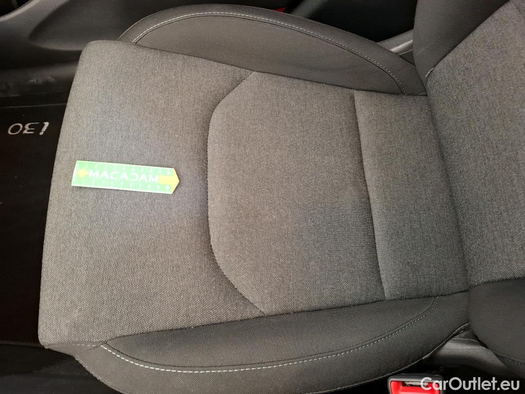 Hyundai  i30  cw Business 1.6 CRDi 115CV BVA7 E6d #46