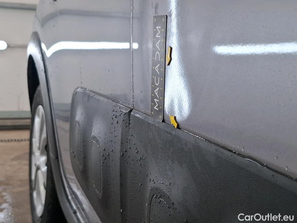  Citroen  C3  Shine Business 1.2 PureTech 80CV BVM5 E6 #16