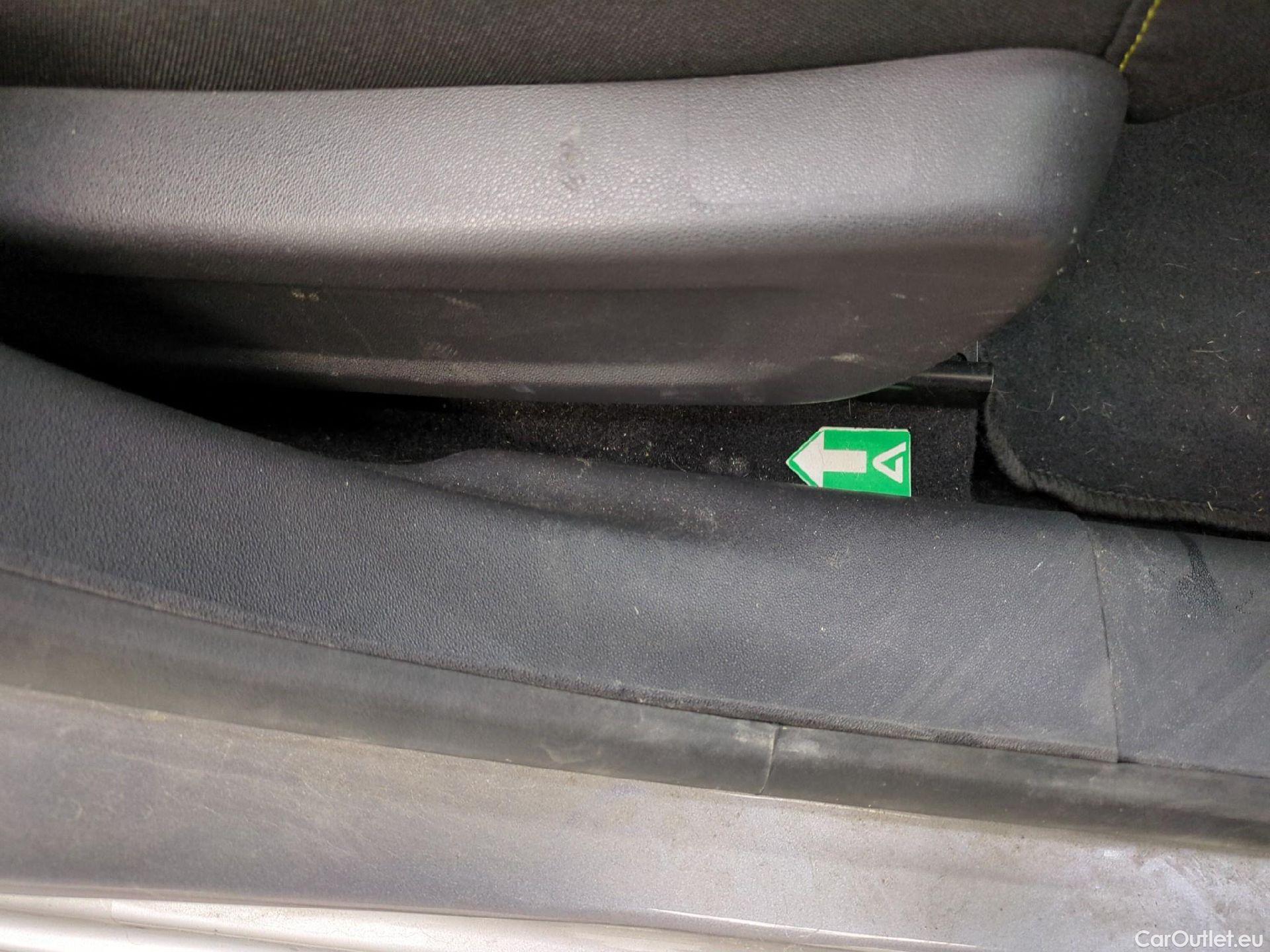  Citroen  C3  Feel Business 1.5 BlueHDI 100CV BVM6 E6d #31