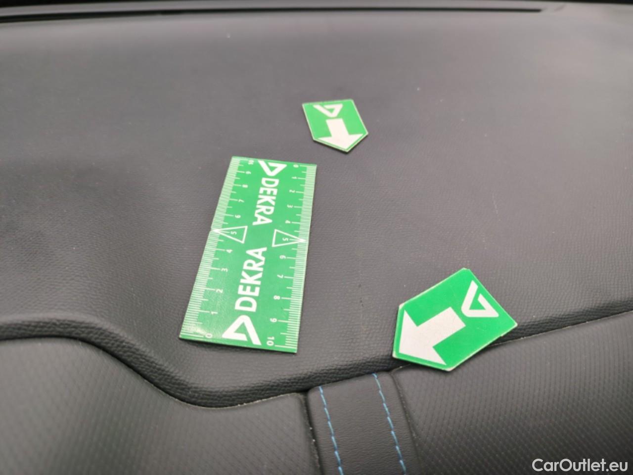  Citroen  C5 Aircross CITROEN  / 2022 / 5P / SUV Hybrid rechargeable 225 e-EAT8 Feel Pack #76