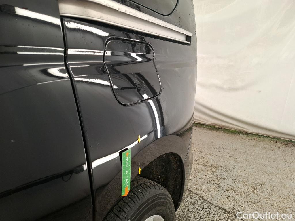  Ford  Tourneo  Connect Titanium 2.0 EcoBlue 120CV BVM6 E6d #1