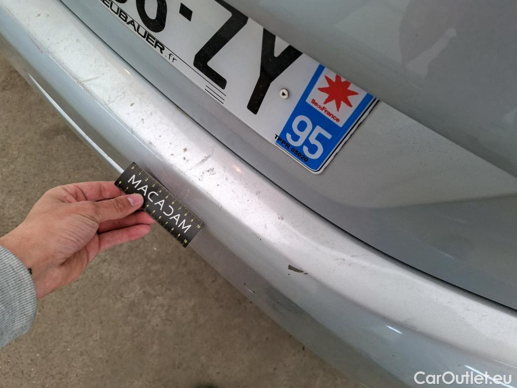  Peugeot  208  Allure Business 1.2 PureTech 110CV BVM5 E6 #29