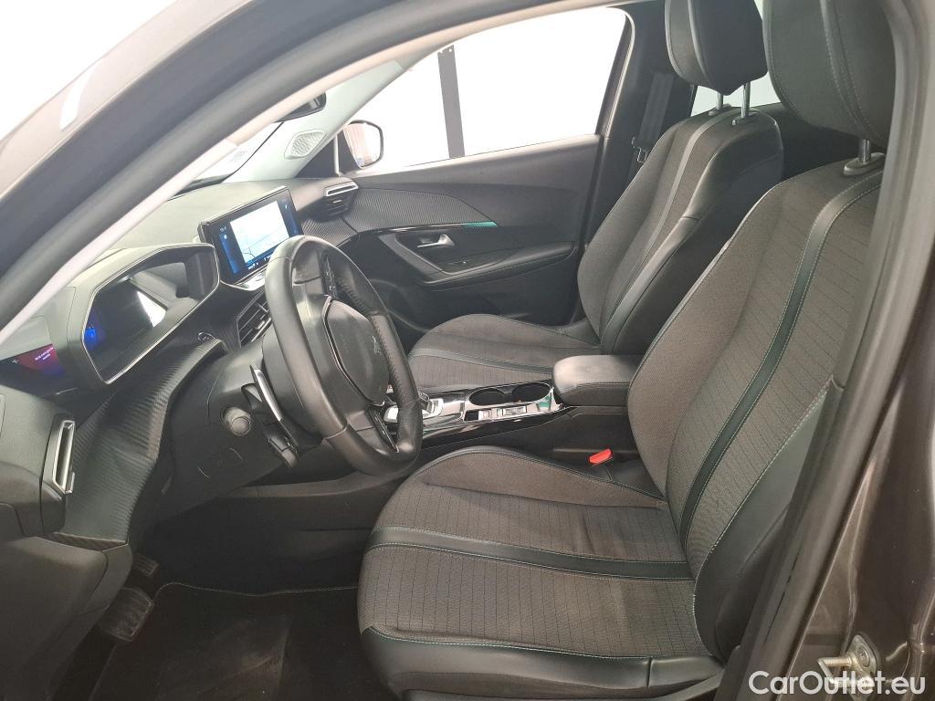  Peugeot  2008  Allure Pack 1.5 HDi 130CV BVA8 E6d #45