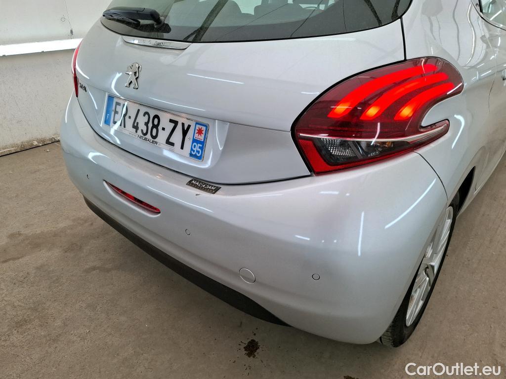  Peugeot  208  Allure Business 1.2 PureTech 110CV BVM5 E6 #28