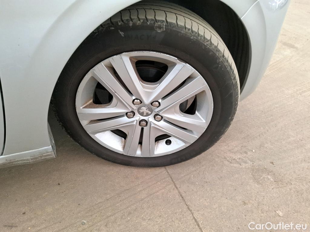  Peugeot  208  Allure Business 1.2 PureTech 110CV BVM5 E6 #25