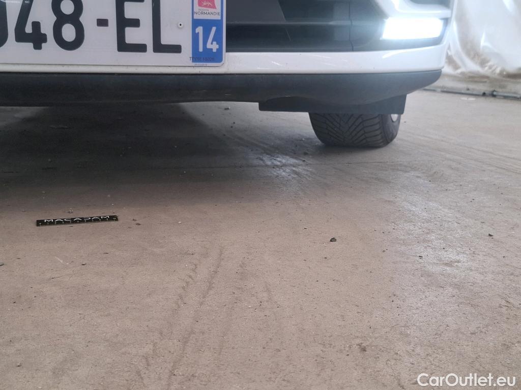  Renault  Clio  IV Business 0.9 TCe 90CV BVM5 E6 #5
