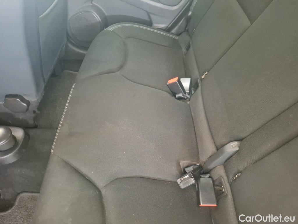  Renault  Clio  IV Business 0.9 TCe 90CV BVM5 E6 #24