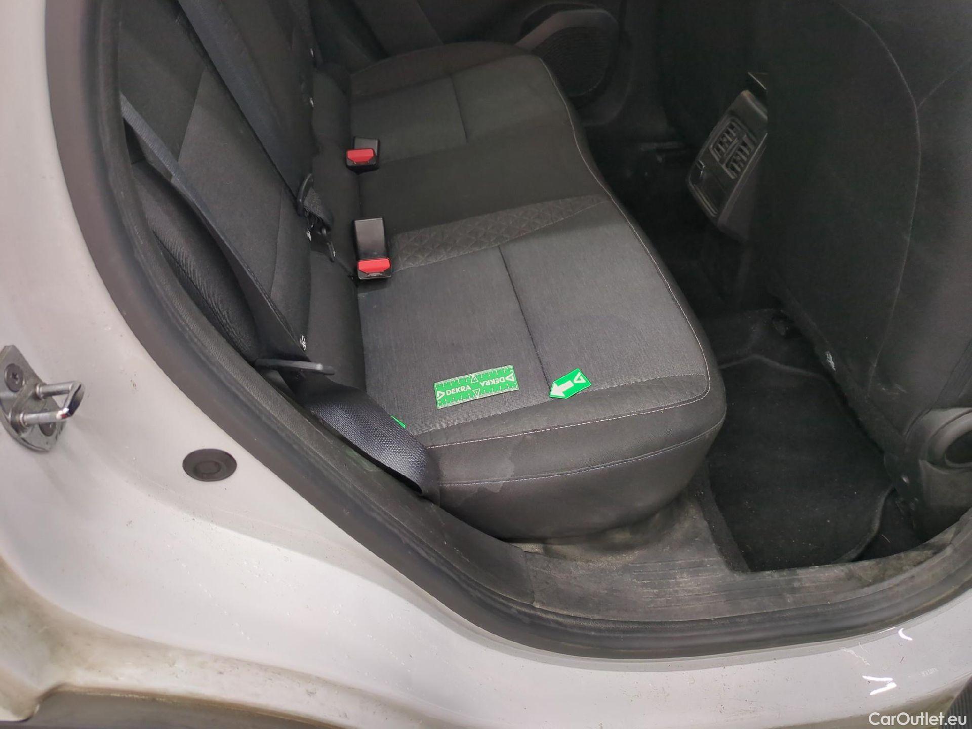  Renault  Captur  II Evolution 1.6 E-TECH Hybrid 145CV BVA6 E6d #40