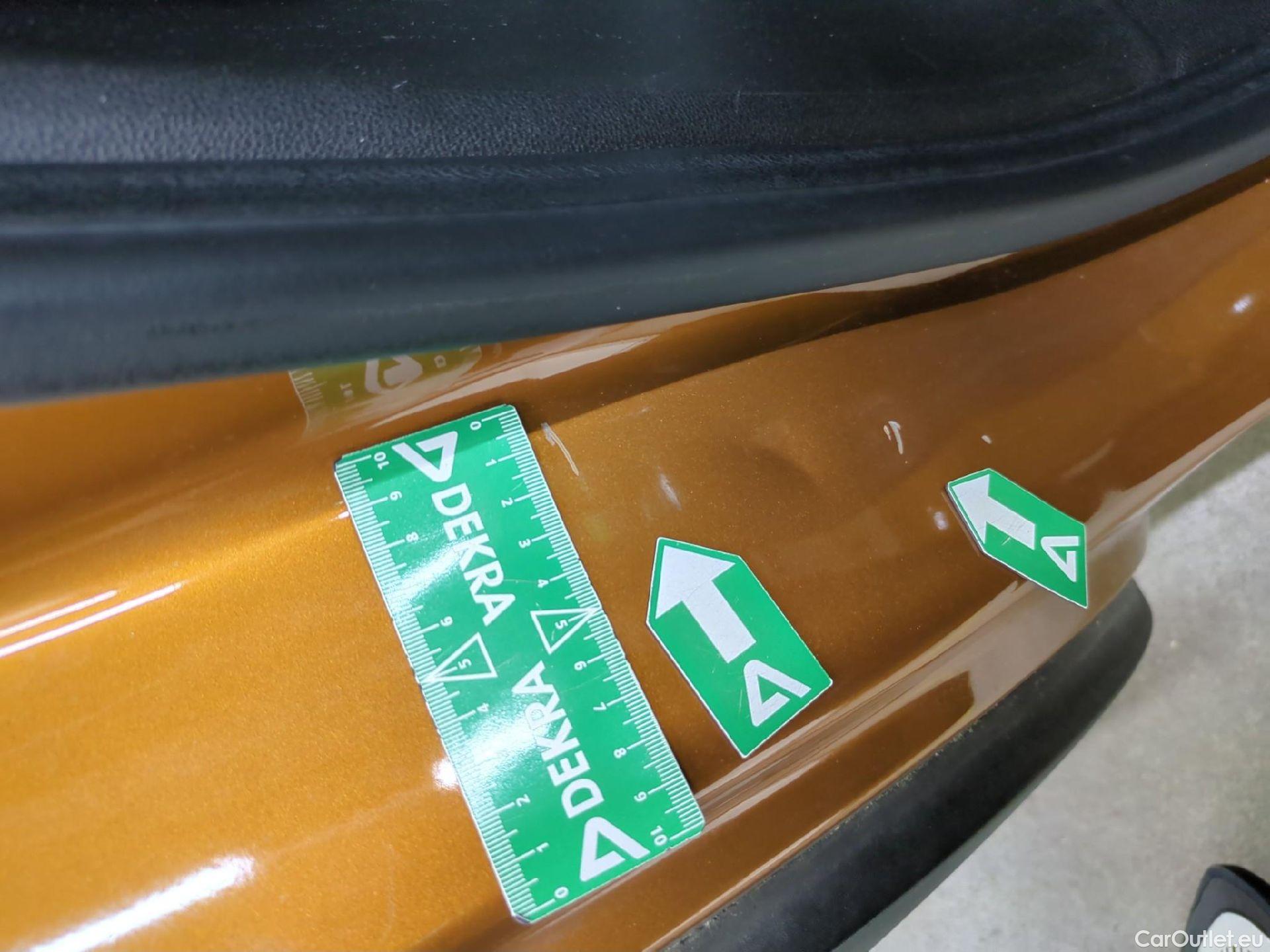  Renault  Captur  II Intens 1.6 E-TECH Plug-in 160CV BVA6 E6d #8