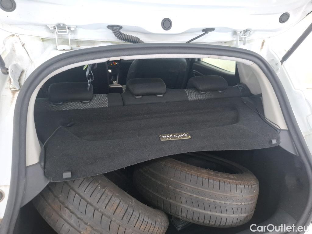  Renault  Clio  IV Business 0.9 TCe 90CV BVM5 E6 #25
