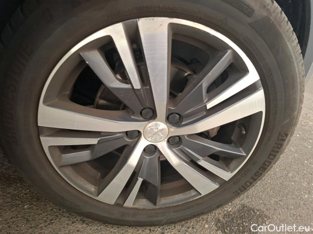  Peugeot  5008  Allure Pack 1.5 HDi 130CV BVA8 7 Sieges E6d #56