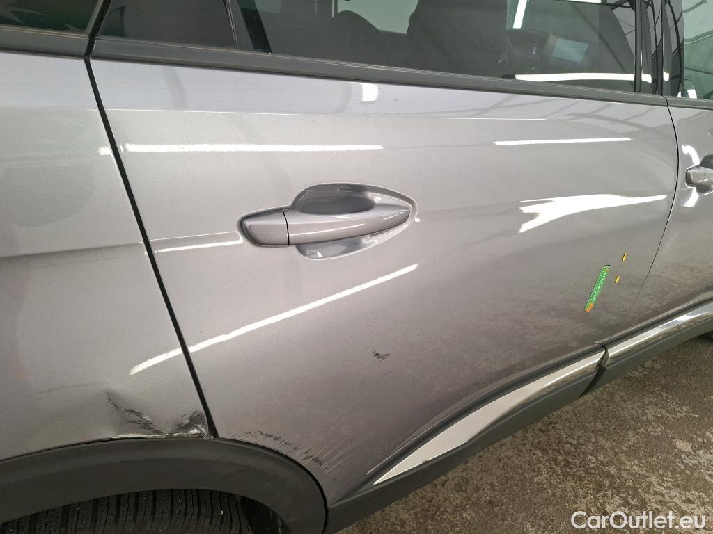  Peugeot  5008  Allure Pack 1.5 HDi 130CV BVA8 7 Sieges E6d #31