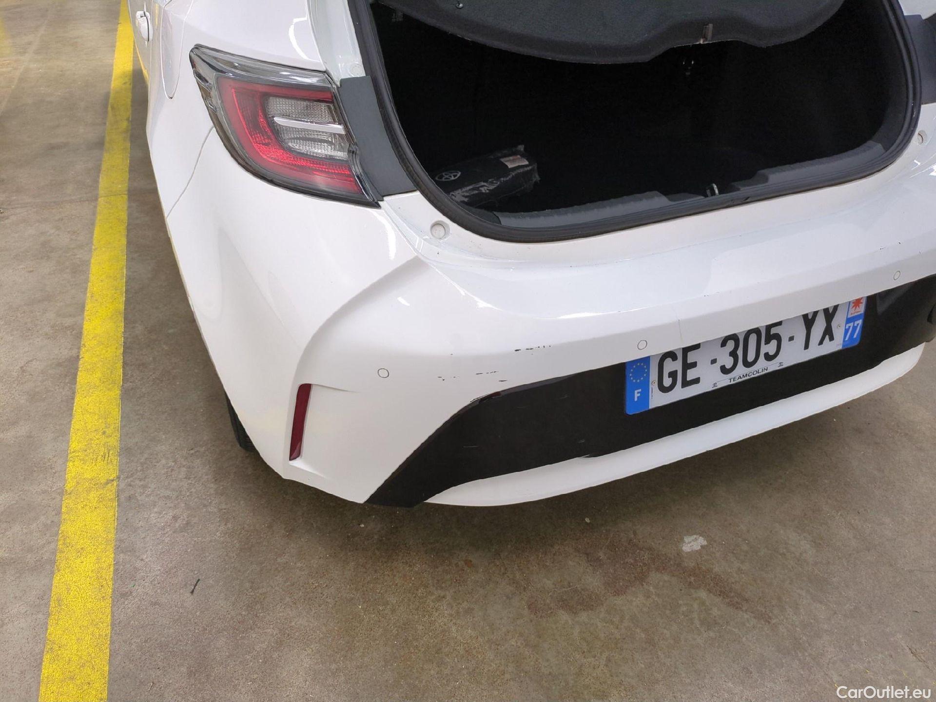  Toyota  Corolla TOYOTA  / 2018 / 5P / Berline Hybride 122h Dynamic Business Beyond Zer #29