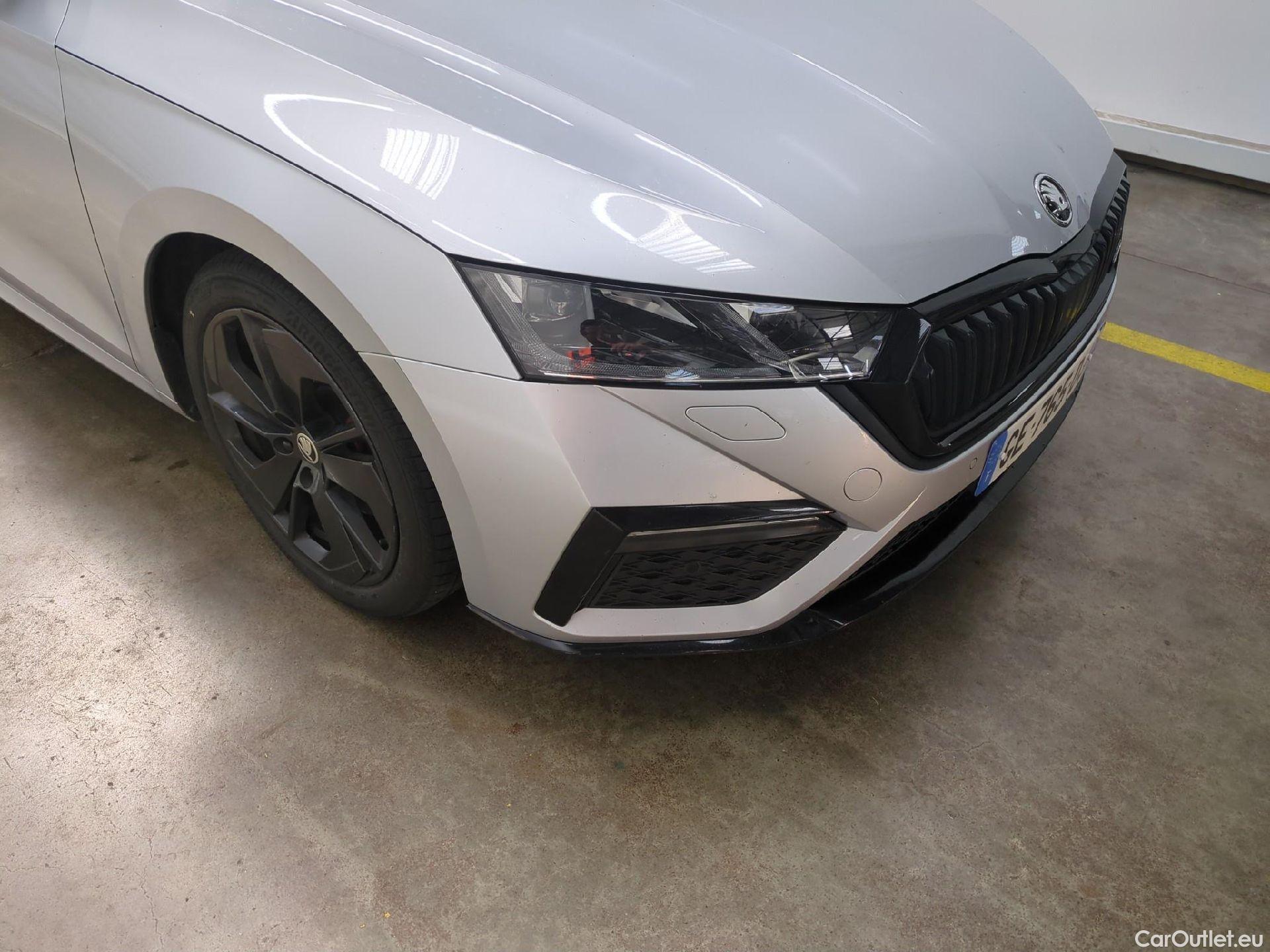  Skoda  Octavia  Break RS 2.0 TDI 200CV BVA7 E6d #16
