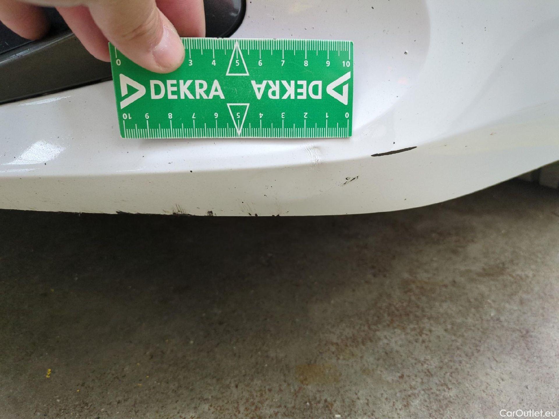  Toyota  Corolla TOYOTA  / 2018 / 5P / Berline Hybride 122h Dynamic Business Beyond Zer #12