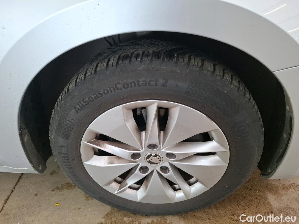  Skoda  Octavia  Break Ambition 2.0 TDI 115CV BVA7 E6d #24