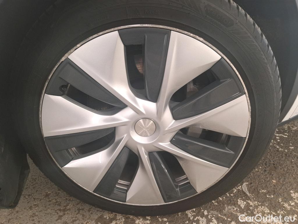  Tesla  Model Y TESLA  / 2020 / 5P / SUV Long Range Dual Motor AWD #2